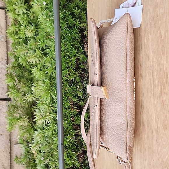 Jessica Simpson’s Natural Kandi Foldover Crossbody Clutch NWT - Picture 5 of 14